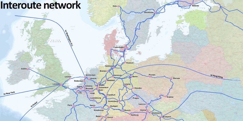 Interoute ist nach eigenen Angaben einer der europaweit größten Anbieter von Cloud-Services-Plattformen und verfügt über ein eigenes Glasfasernetz mit einer Gesamtlänge von über 67.000 km.