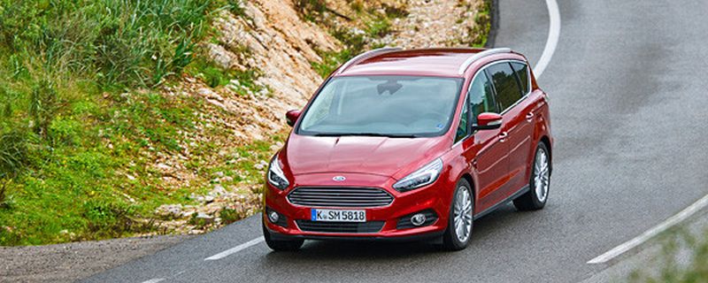 Ford bringt einen neuen S-Max. Mit maximal 210 PS ist er sportlicher als sein Vorgänger und erstmals mit Allradantrieb erhältlich.