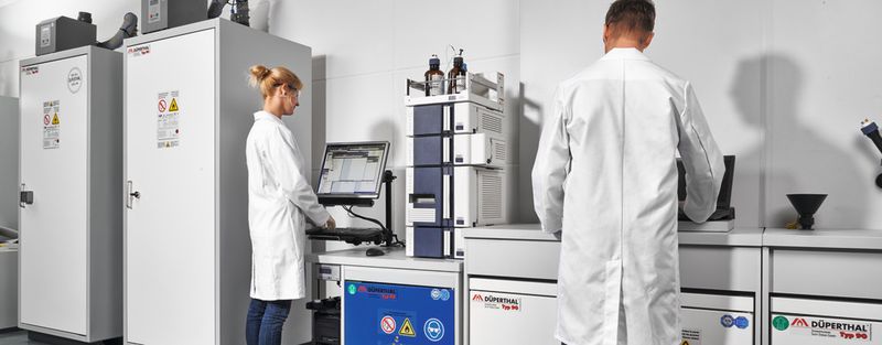 Abb. 1: Die neue HPLC-Service-Station bietet eine sichere Entsorgung enstandener Abfälle in der Flüssigchromatographie.