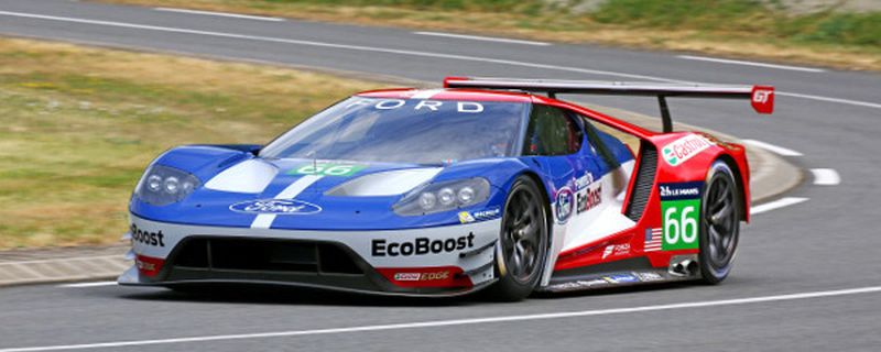 Ford tritt gegen Porsche, Ferrari, Corvette und Aston Martin an.