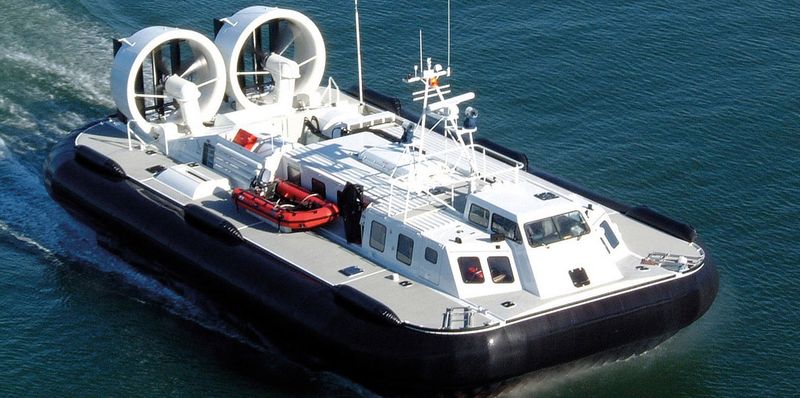 Die gigantischen Luftkissenfahrzeuge von Griffon Hoverwork verfügen über je zwei Propeller und Turbinen, die von Zahnriemen des Typs Synchrochain Carbon von ContiTech angetrieben werden.