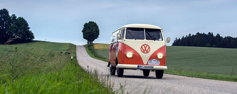 Die Donau Classic ist eine der bekanntesten, schönsten und größten Oldtimer-Rallyes im deutschsprachigen Raum. Über 480 Teilnehmer aus elf Nationen waren bei der zehnten Auflage der Veranstaltung unterwegs.