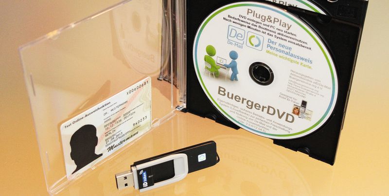 Das Bürgerterminal kommt auf einer DVD für den Einsatz auf dem heimischen PC oder als professionelle Hardware-Konstruktion für die Verwendung in Betrieben, Behörden, Schulen oder Einkaufszentren zur Anwendung