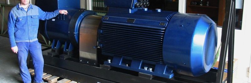 Kemmerich entwickelt und fertigt auch rotierende Umformer für bis zu etwa 4 MW. Durch Parallelschaltung mehrerer Aggregate lässt sich die Leistung zudem vervielfachen.