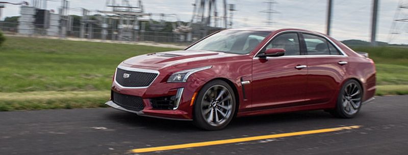Der Cadillac CTS-V lässt mit 649 PS die Konkurrenzmodelle von Audi, BMW und Mercedes-AMG deutlich hinter sich.