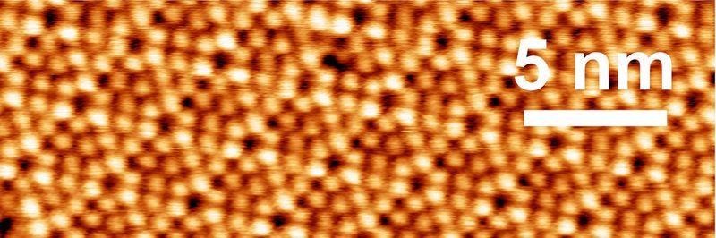 Rastertunnelmikroskop-Aufnahme: (7x7)-Oberfläche von Silizium