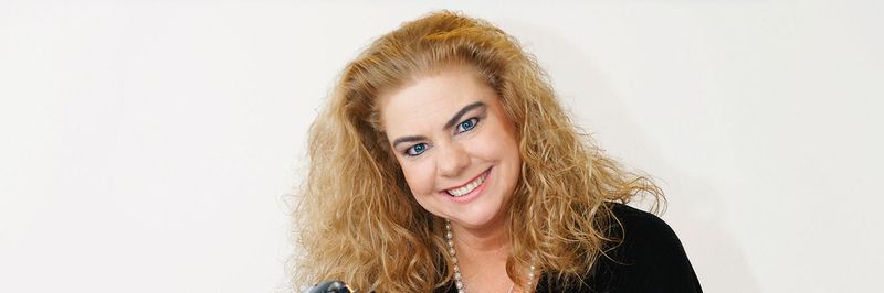 „Je individueller gefertigt wird, desto mehr ist die Flexibilität mobiler Roboter von Vorteil”, sagt Prof. Dr. rer. nat. Sabina Jeschke, Direktorin des Institutsclusters IMA/ZLW & IfU der RWTH Aachen.