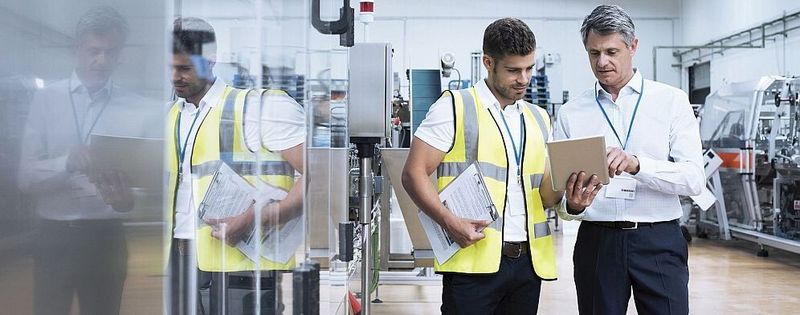 Intelligente Sensorgeräte von Bosch Connected Devices and Solutions ermöglichen die Überwachung von kritischen Prozessen entlang der gesamten Produktions- und Logistikkette.