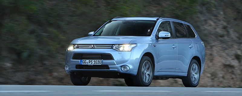 Mitsubishi will mit dem Outlander Plug-in-Hybrid einen sparsamen Teilzeit-Elektro-SUV bieten.