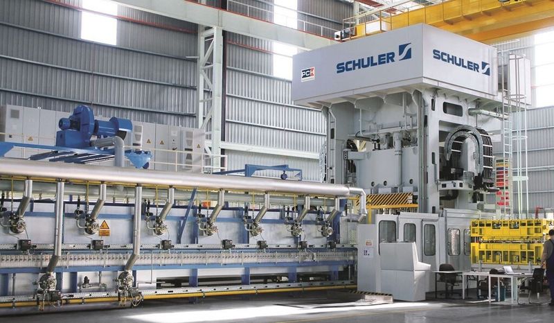 Mit der PCH-Technik (Pressure Controlled Hardening) gelingt es Schuler, die Kühlzeit für die Teile zu halbieren. Außerdem können auf diesen Anlagen auch konventionelle Formhärte-Werkzeuge verwendet werden.