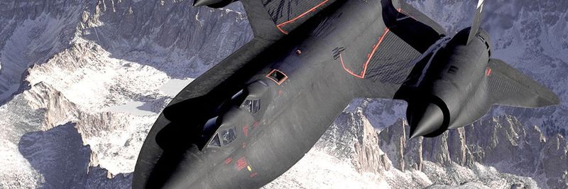 Fujitsu hat sich bei der Entwicklung des Stealth Datacenter von Tarnkappenflugzeugen wie dem Bomber SR-71 inspirieren lassen; im Vergleich zu einem B-52-Flieger ist der SR-71 auf dem Radar unsichtbar.
