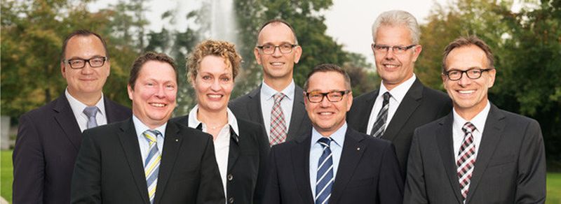 WAGO-Geschäftsleitung (von links): Christian Sallach (Geschäftsleitung Marketing), Sven Hohorst (Geschäftsleitung Interconnection), Tordis Eulenberg (Geschäftsleitung Personal, Organisationsentwicklung und Projekt-Management), Dr. Thomas Albers (Geschäftsleitung Automation), Axel Börner (Geschäftsleitung Finanzen und IT), Ulrich Bohling (Geschäftsleitung Produktion) und Jürgen Schäfer (Geschäftsleitung Vertrieb).