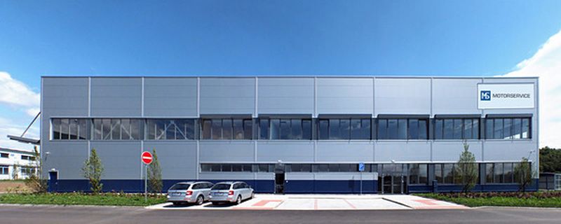 Das neue Werk des Zulieferers verfügt über eine Produktionsfläche von 4.500 m² und beschäftigt aktuell 42 Mitarbeiter.