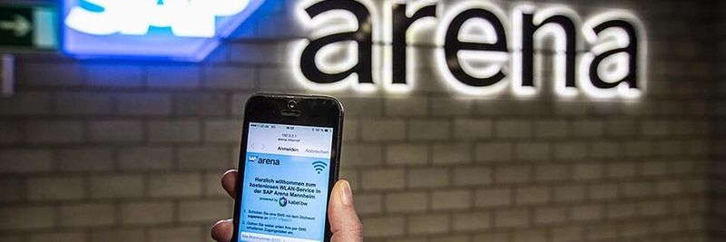 Besucher der SAP Arena können kostenlos über WLAN surfen und kommunizieren.