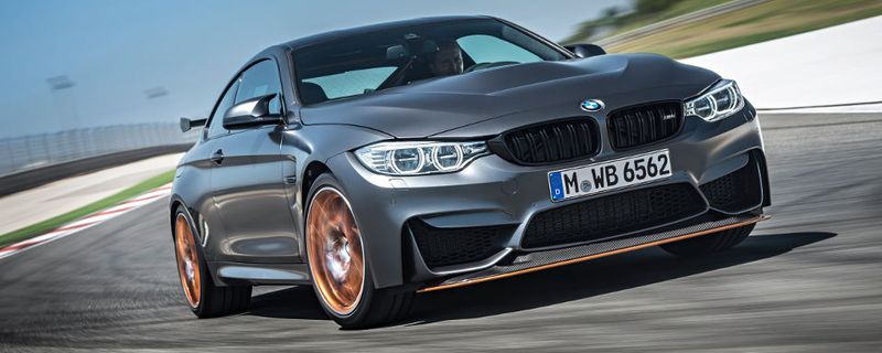 Zum 30. Geburtstag des ab 1986 gefertigten BMW M3 legt die M GmbH den M4 GTS in einer auf 700 Einheiten limitierten Sonderserie auf.