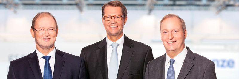Umsatzrekord und Profitabilität gesteigert: Frank Maier, Vorstand Innovation, Christian Wendler, Vorstandsvorsitzender und Dr. Yorck Schmidt, Finanzvorstand der Lenze-Gruppe (v.l.n.r.).