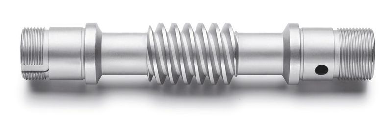 Der neue ferritisch-perlitische Spezialstahl HSX Z10 von Steeltec ist ideal für querbelastete Bauteile wie die Schneckenwelle geeignet.