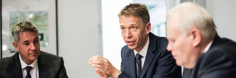 Jörg Deutz (GF Stauff-Druppe), Dr. Christoph Fleig (GF Volz) und Heinz-Werner Störmer (GF Voswinkel). (v.l.n.r.)