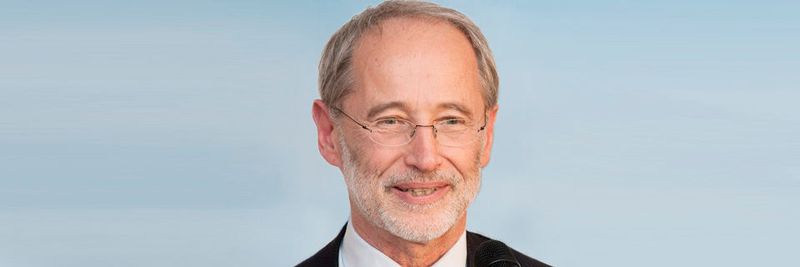 Der Autor: Prof. Dr. Stefan Jähnichen ist Leiter der Begleitforschung des Technologieprogramms „Smart Data – Innovationen aus Daten“.