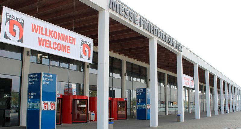 Where exhibitors as well as expert visitors were concerned, Fakuma was more international than ever and is generating hope within the industry sector that the good business conditions experienced in 2014 and 2015 (4% sale growth for German plastcis and rubber machinery manufacturers in 2015) will persist in 2016 a well (growth forecast: 2%).