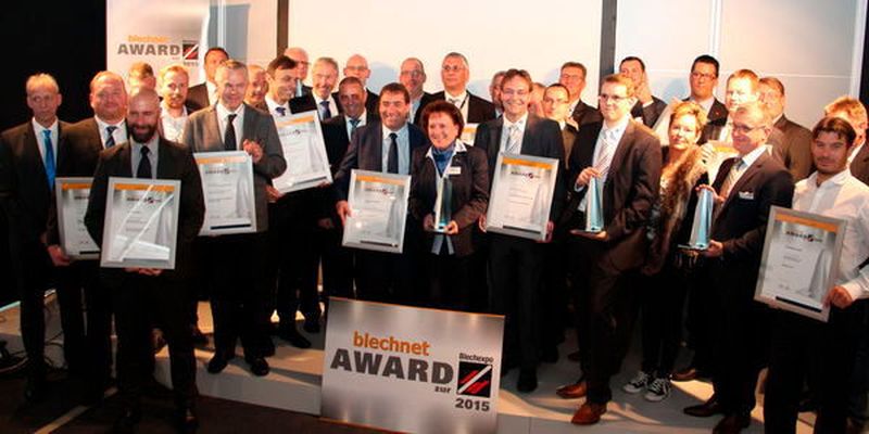 In sechs Kategorien haben sich die Gewinner des Blechnet-Awards zur Blechexpo über einen Award und eine Urkunde gefreut. Für die übrigen Shortlistkandidaten gab es ebenfalls Urkunden.