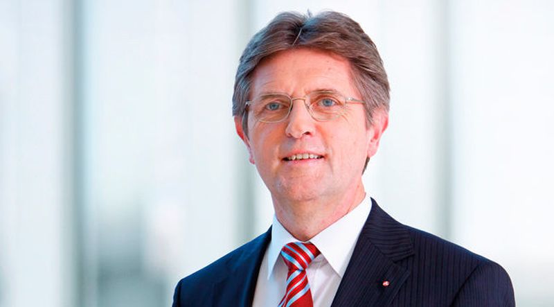 Klaus Vitt, der Beauftragte der Bundesregierung für Informationstechnik grüßt die Teilnehmer des eGovernment Summit 2015 mit einem Grußwort