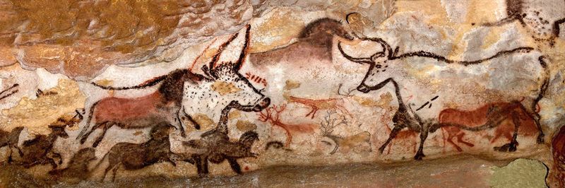 Abb. 1: Stiere, Auerochsen, Hirsche, Pferde, Löwen und Nashörner in monumentalen Jagdszenen – die Höhle von Lascaux birgt die berühmtesten prähistorischen Felsmalereien der Welt.