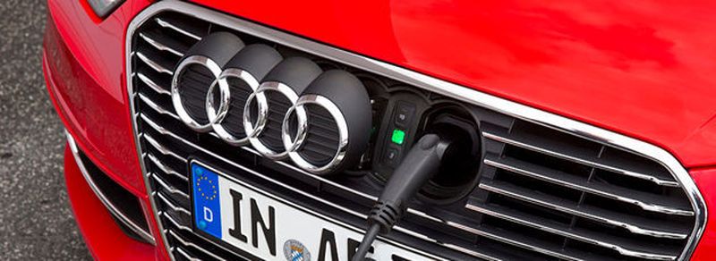 Seit Herbst 2014 startete der Audi A3 Sportback e-tron sukzessive auf den europäischen Märkten, seit Kurzem ebenso in China. Bis Ende des Jahres soll der Plug-in-Hybrid auch in Nordamerika stromern, dem größten Markt für Elektromobilität, und maximal 50 Kilometer elektrisch fahren.