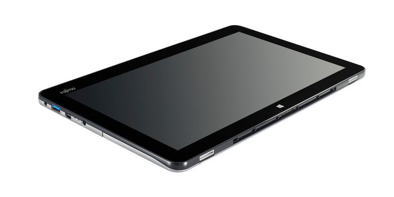 Fujitsu hat auf dem Fujitsu Forum 2015 zwei neue 2-in-1-Geräte präsentiert. Das erste ist das Stylistic R726, hier als Tablet ohne Andock-Keyboard.
