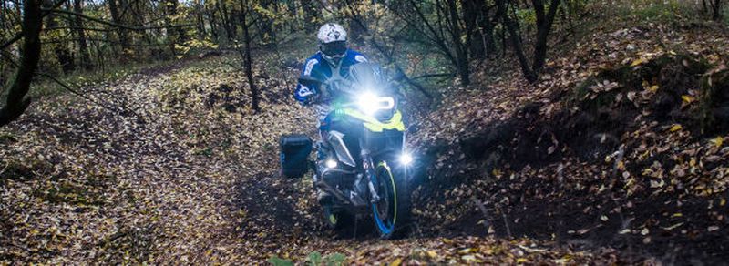 Die weltweit erste BMW R 1200 GS LC mit elektrischem Vorderradantrieb.