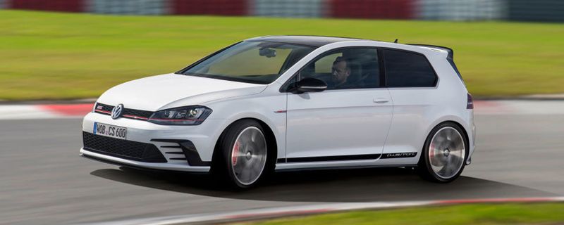 Volkswagen schafft mit dem neuen Golf GTI Clubsport den Einstieg in den Rennsport. Mit Straßenzulassung präsentiert sich der Golf ideal für Landstraße und Rennstrecke.