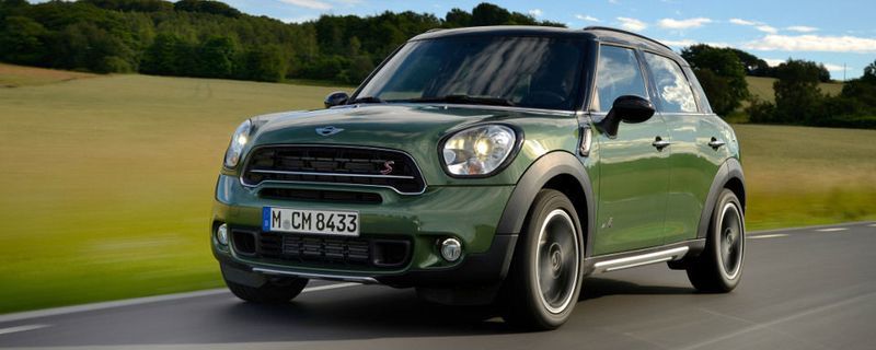 Der Mini Cooper SD Countryman begeistert mit traditionellen Stilelementen, muss aber beim Antrieb mit Kompromissen leben.