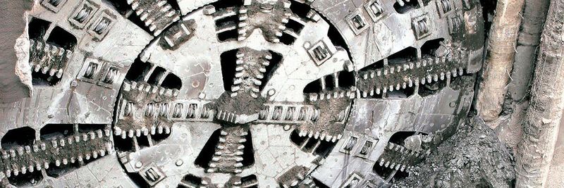 Mit der nun vollzogenen Übernahme der Industrie- und Windgetriebesparte von Bosch Rexroth stärkt ZF sein Portfolio im Industriegetriebegeschäft – wie sie auch für schwere Tunnelbohrmaschinen zum Einsatz kommen.