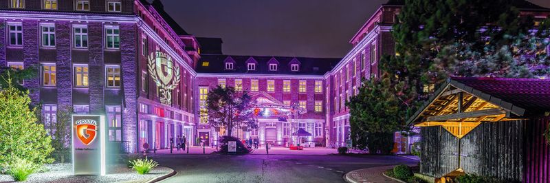 Der G-Data-Campus war zum 30-jährigen Bestehen festlich beleuchtet.