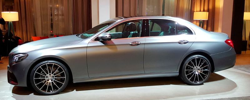 Die neue Mercedes E-Klasse ist einer der Stars in Detroit.