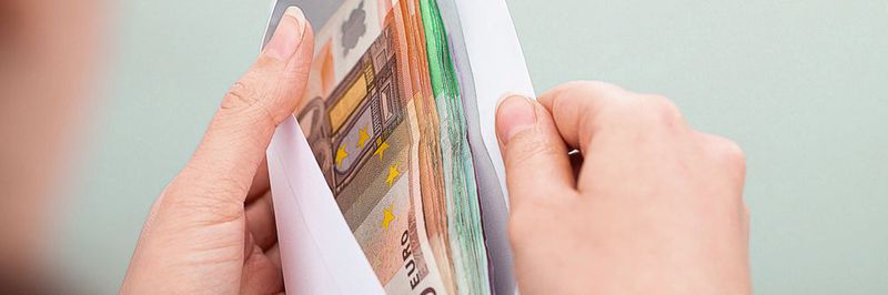 Das Einkommen jedes einzelnen Angestellten ist unter anderem abhängig vom IT-Know-how, der Position im Unternehmen und dem konkreten Marktsegment, aber nicht zuletzt auch vom Verhandlungsgeschick.