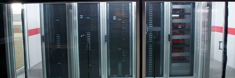 Die die DC-CE Berlin-Brandenburg GmbH betreibt zusammen mit dem Herman-Rietschel-Institut ein Forschungs- und Test-Rechenzentrum.