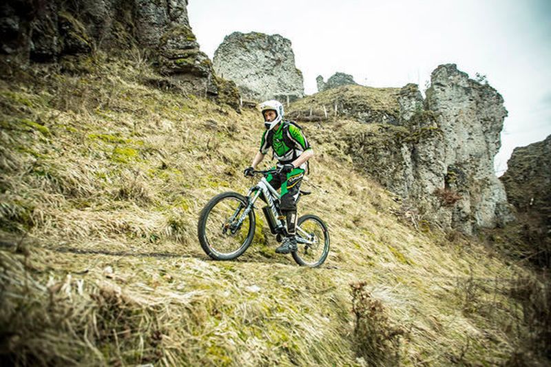 Ob Up- oder Down-Hill: Relo beschleunigt bis zu einer Maximalgeschwindigkeit von 25 km/h, solange der Fahrer in die Pedale tritt.