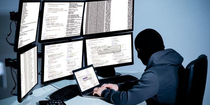 Je mehr vernetzte Medizingeräte und WLAN-Schnittstellen es im Gesundheitswesen gibt, desto mehr Angriffsflächen bieten sich den potentiellen Cyber-Angreifern.