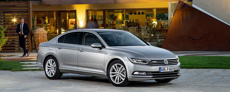 Die Abgas-Affäre hat das Image des VW-Konzerns beschädigt. Laut einer Umfrage der Deutschen Automobil Treuhand würden sich jedoch nur neun Prozent der VW-Fahrer deshalb keinen Volkswagen mehr kaufen.