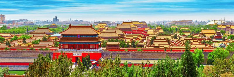 Jingshan Park, die "Verbotene Stadt" - früheres Macht - und Verwaltungszentrum chinesischer Kaiser.