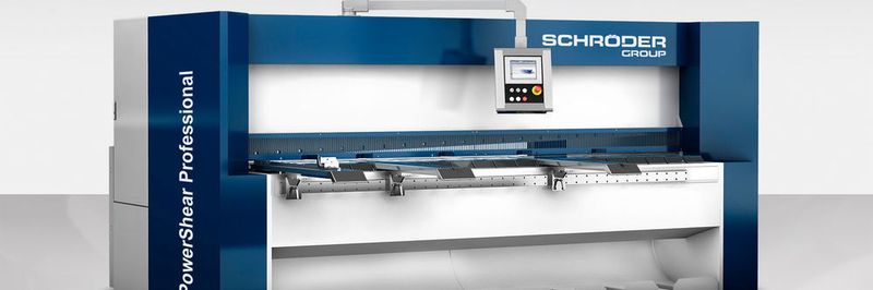 Mit Power Shear bietet die Schröder Group eine neue Generation energieeffizienter hydraulischer Tafelscheren.