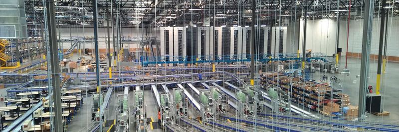 Basierend auf der von Storopack durchgeführten Analyse der aktuellen Verpackungsprozesse bei iHerb, wurde die Standardisierung als wichtigste Zielsetzung zur Optimierung der Verpackungsprozesse definiert.