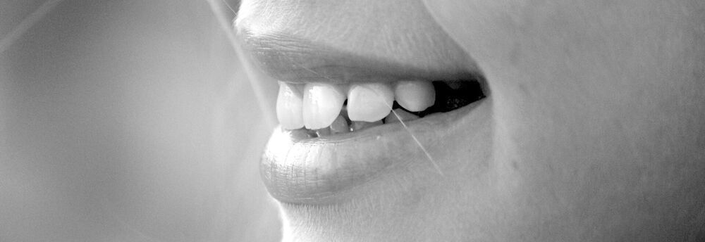 Grau zahn wird Toter Zahn: