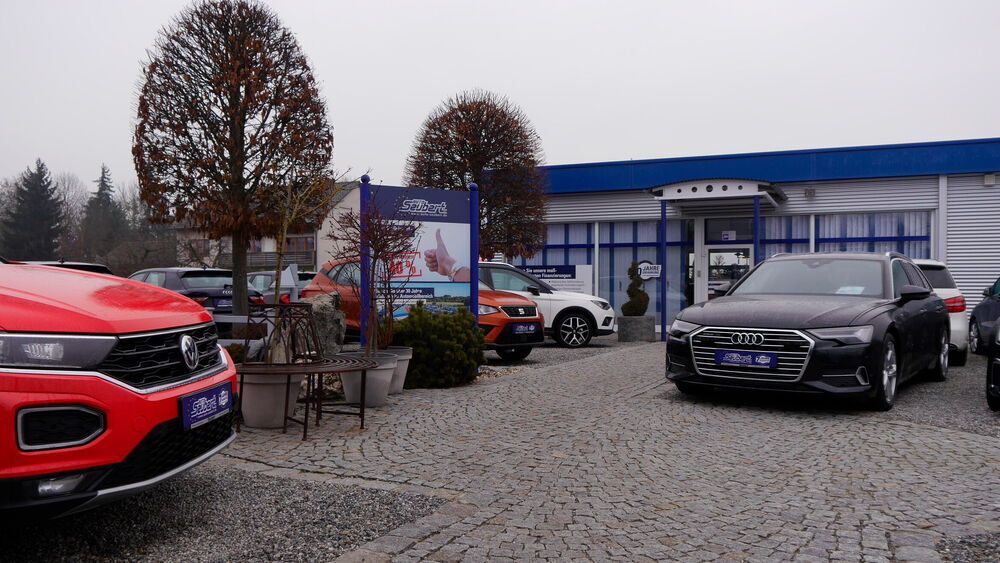 Auto Seubert setzt auf unübersehbare Marktpräsenz