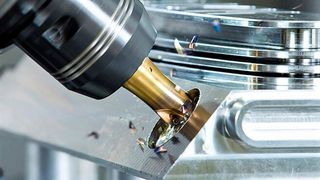 Sauberer gefräst! Stuttgart, genauer gesagt, das Zentrum für Leichtbautechnologien des S-TEC, war Ende Juni ein Anlaufort für alle, die sich für die Trockenbearbeitung von Aluminium interessieren. Hier eine kleine Zusammenfassung. (Bild: H. Meierinck)