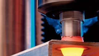 Der Thermdrill-Fließlochbohrer soll eine echte und kostensparende Alternative zu Schweiß- und Nietmuttern bei Verbindungen dünner Bleche sein. Bild: Ontool (Archiv: Vogel Business Media)