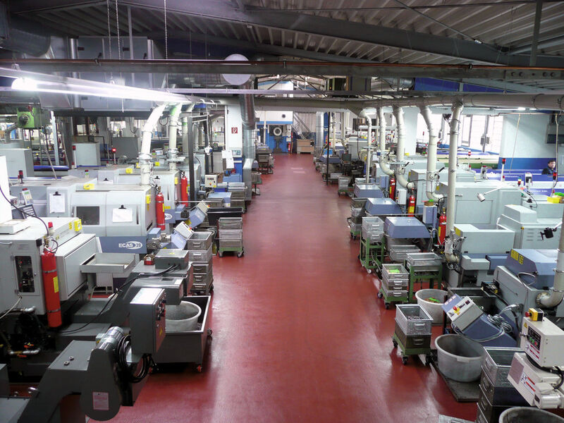 Auf über 40 CNC-Kurz- und Langdrehautomaten sowie CNC-Bearbeitungszentren fertigt Gotzeina Drehtechnik Präzisionsdrehteile in Komplettbearbeitung und führt CNC-Lohnbearbeitungen durch. (Bild: Gotzeina Drehtechnik)