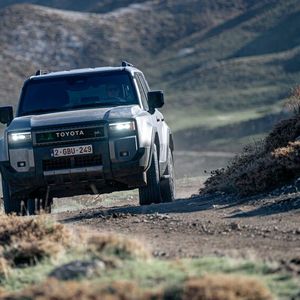 Das Gepäckraumvolumen beziffert der Hersteller mit 2.000 Litern.(Bild:  Toyota)