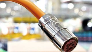 Mit dem readycable Produktfinder lassen sich konfektionierte Leitungen online auswählen und direkt bestellen. (Bild: igus)